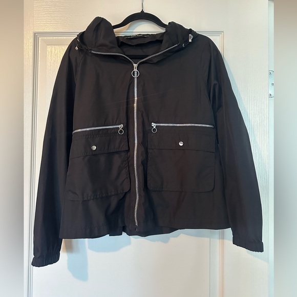 Zara Black Windbreaker Like New - Picture 1 of 3